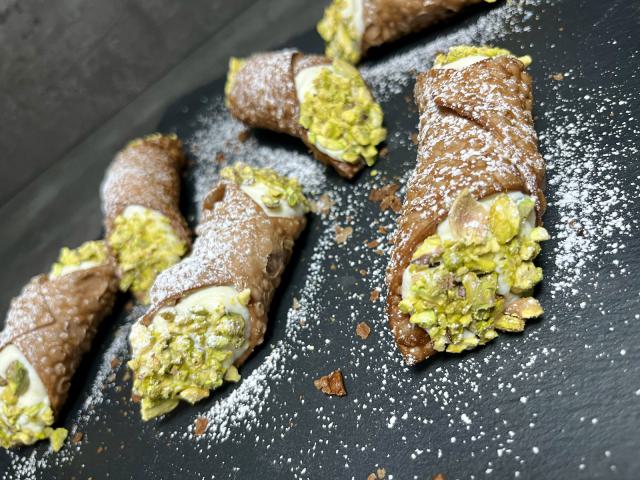 cannolo-siciliano